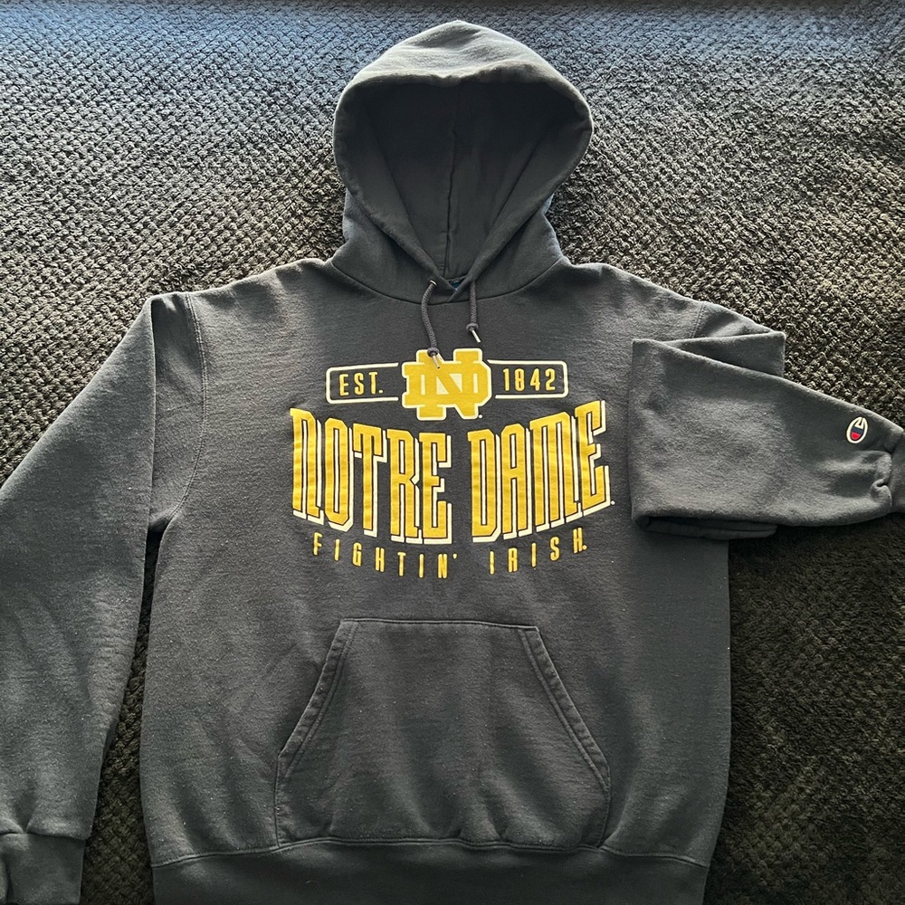 (SOLD) Champion Navy Blue Notre Dame hoodie